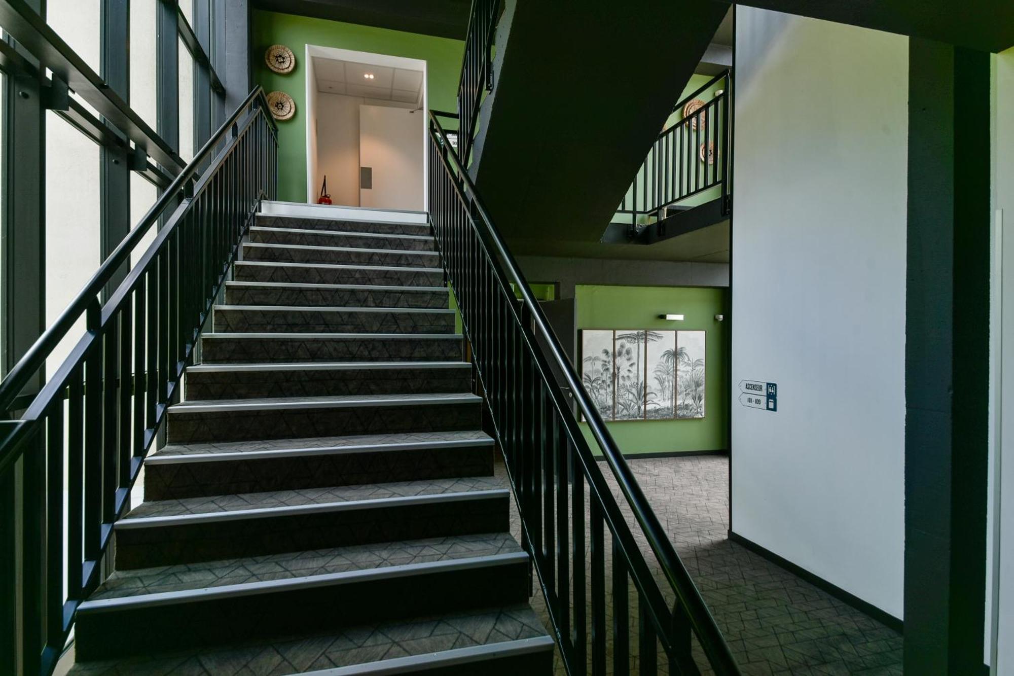 Kyriad Crepy En Valois Exterior foto
